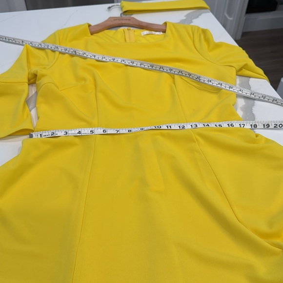 Women's Elegant Bell Sleeve
Cocktail Party Dresses XL - Picture 6 of 8